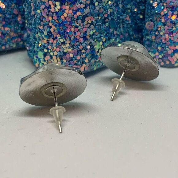 Fashion Earrings (U2) - Picture 2 of 3